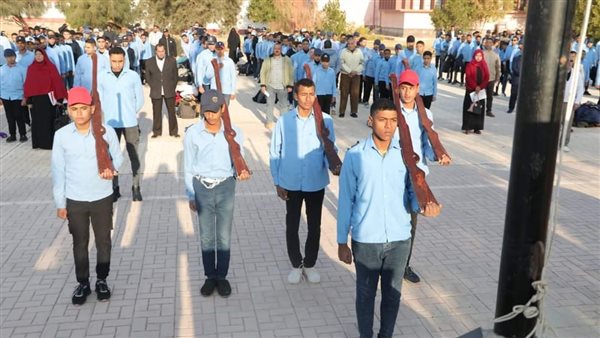 طابور مدرسة عسكرية