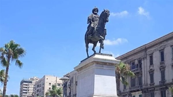 تمثال محمد علي بالإسكندرية