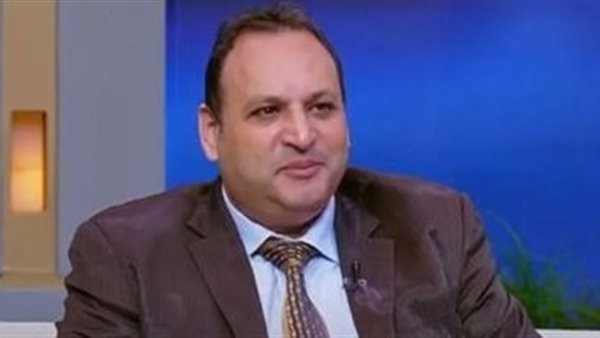 الدكتور عمرو صالح