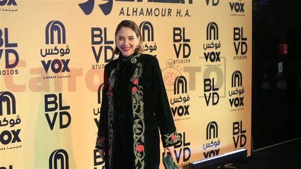 فاطمة البنوي