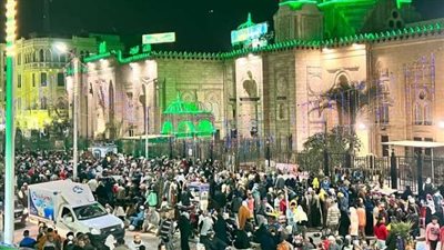 الفلانتين عند عشاق أم العواجز.. المصريون عن علاقتهم بـ السيدة زينب: أنتِ الحُب يا ست