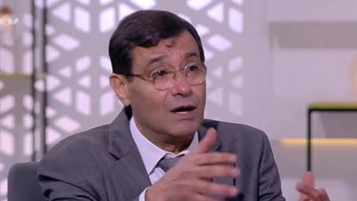 وفاة الكاتب الصحفي محمد عبد النور رئيس تحرير مجلة صباح الخير الأسبق