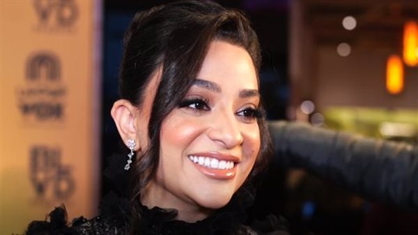 الفنانة خيرية أبو