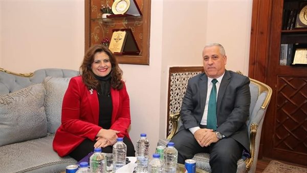 الوطنية الصحافة ووزيرة