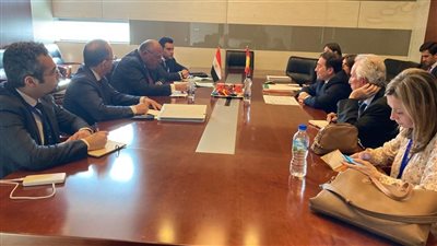 وزير الخارجية يبحث مع نظيره الإسباني العلاقات الثنائية والقضيتين الفلسطينية والليبية