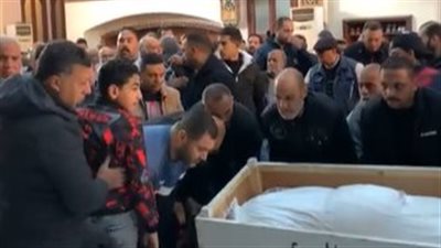 المئات يشيعون جثمان محمد غندر مراسل قنوات أون تايم سبورت ببورسعيد.. وأصدقاؤه: وفاته صدمة لينا| بث مباشر