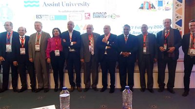 جامعة أسيوط: مشاركة 52 خبيرا عربيا وأجنبيا بالمؤتمر الدولي الرابع عشر لعلاج الأورام