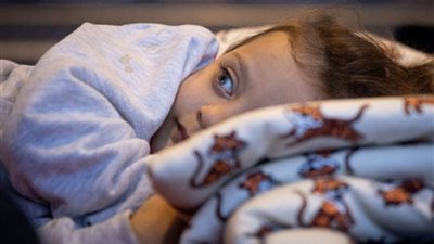 إنقاذ البيوت بالمكعبات.. أطفال تركيا بلا مأوى يتعلمون طرق التعامل مع الزلزال 