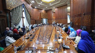 الإمام الأكبر يستقبل وزيرة الهجرة ووفد مؤسسة بيت العبادة الأمريكية