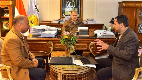 محافظ أسيوط 