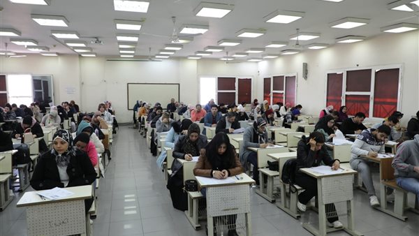 طلاب جامعة القاهرة