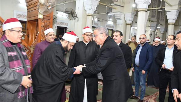 محافظ الفيوم يشهد