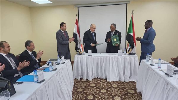 انعقاد الدورة الخامسة