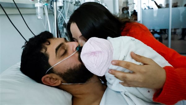 مصطفى أفجي يلتقي