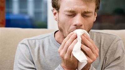 7 علاجات منزلية بسيطة للقضاء على السعال خلال موسم الرياح