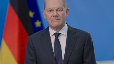 المستشار الألماني يغرد بالعربية والتركية لمواساة مصابي وضحايا الزلزال في سوريا وتركيا │فيديو