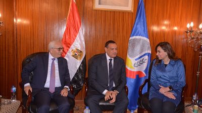 وزيرا التنمية المحلية والتربية والتعليم يزوران مجمع دمنهور الثقافي