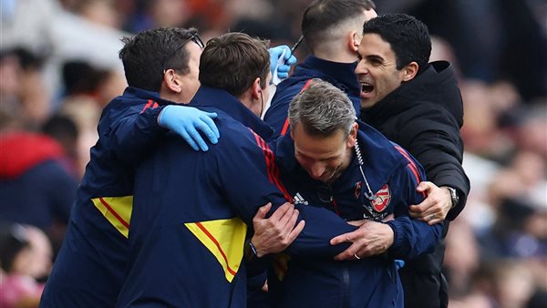 احتفال ميكيل أرتيتا