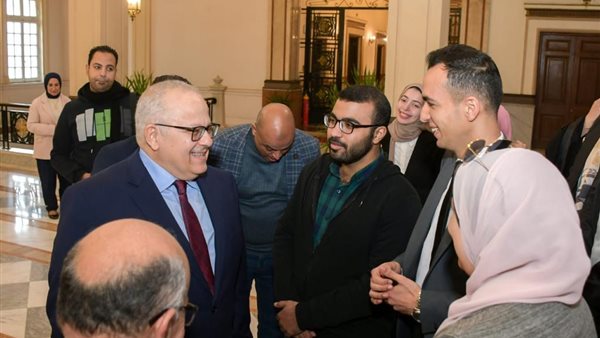 رئيس جامعة القاهرة