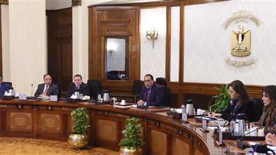 رئيس الوزراء يتابع خطوات تنفيذ خطة الطروحات الحكومية