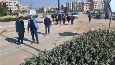 رئيس جهاز الشروق يتفقد أعمال التطوير ورفع كفاءة الطرق بعدة مناطق بالمدينة