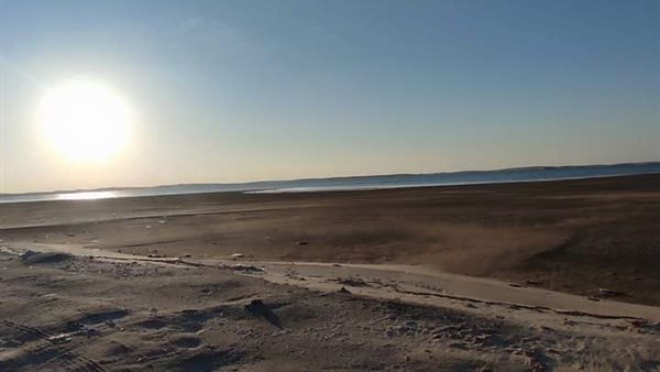 انحسار مياه البحر