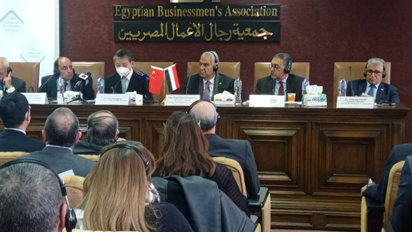 جانب من الندوة