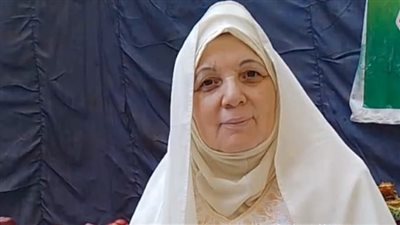 الحاجة أميمة تقدم 630 وجبة كل اثنين وخميس بشبرا: بشم ريحة الجنة وأنا بدخل السرور على قلب المحتاجين | بث مباشر