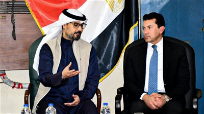 وزير الشباب والرياضة يلتقي رئيس الاتحاد العربي للكرة الطائرة قبل افتتاح البطولة العربية| صور