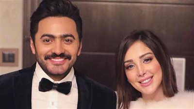 تجاهل الرد على إمكانية العودة لـ بسمة بوسيل.. ملخص تصريحات تامر حسني التلفزيونية