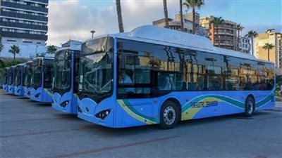 أتوبيسات مكيفة وشاشات عرض.. النقل تبدأ التشغيل التجريبي للخطوط الداخلية بالعاصمة الإدارية