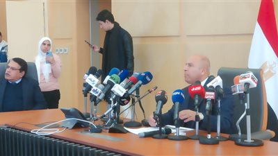 وزير النقل: تجهيز محطات القطار الكهربائي الخفيف بأماكن انتظار السيارات الخاصة بدون أي رسوم لأصحابها