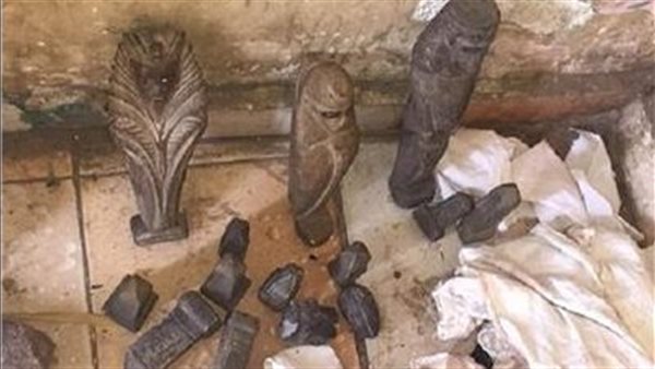 التنقيب عن الأثار-