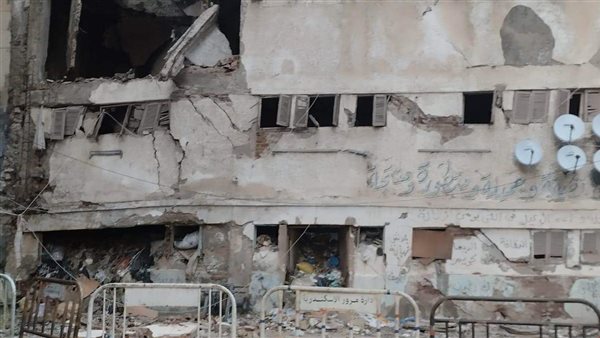 انهيار أجزاء من مدرسة