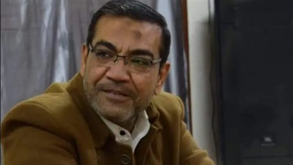 الكاتب عماد النشار