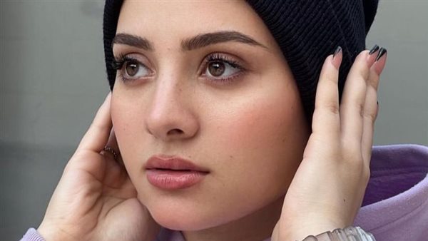 البلوجر سارة 