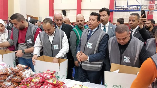 وزير الشباب والرياضة