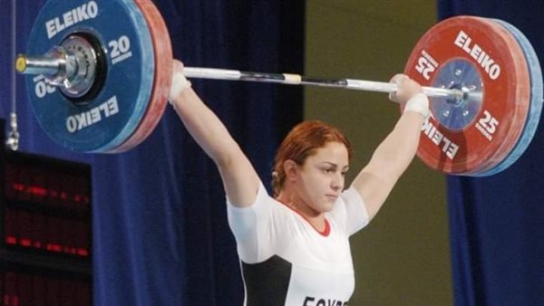 نهلة رمضان بطلة رفع