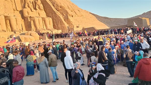 عروض فلكلورية لفرق