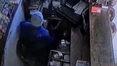 جاب لحمة ووزعها لله.. ضبط شخص سرق 112 ألف جنيه من داخل سوبر ماركت بالدقهلية