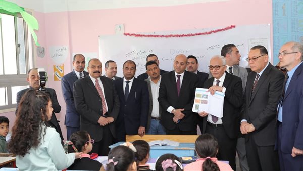 جولة وزير التعليم