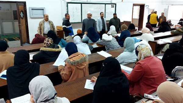  قيادات الأزهر يجوبون