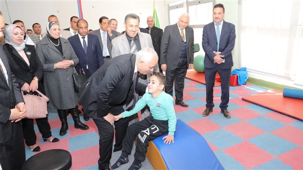 وزير التعليم خلال