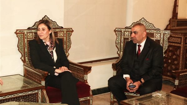 محسن منصور مع الدكتورة