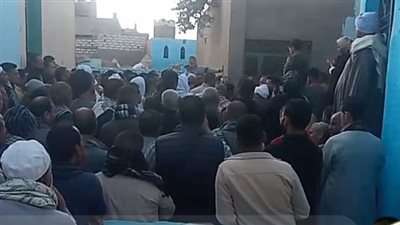 انهيار وبكاء ذويها.. تشييع جثمان ربة منزل قُتلت على يد زوجها ذبحا بالفيوم | بث مباشر