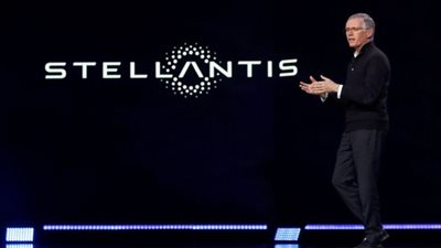 أصبح 15.7 مليون دولار فقط.. انخفاض راتب الرئيس التنفيذي لـ ستيلانتيس
