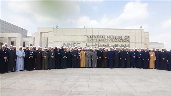 وفد من أئمة وزارة