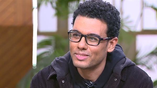 مؤلف مسلسل بالطو