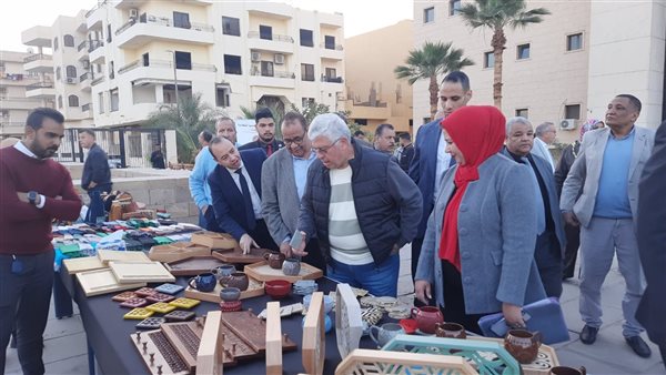 وزير التعليم يتفقد