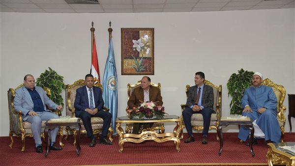 محافظ أسيوط 